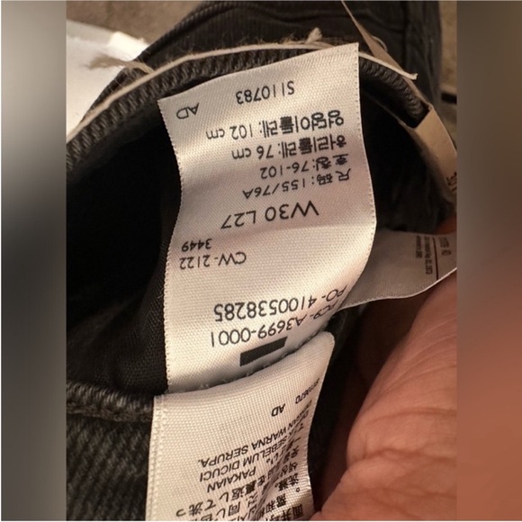 Levi’s SilverTab High-Waisted Mom Jean, Vintage Style, 30X27 - Picture 6 of 7